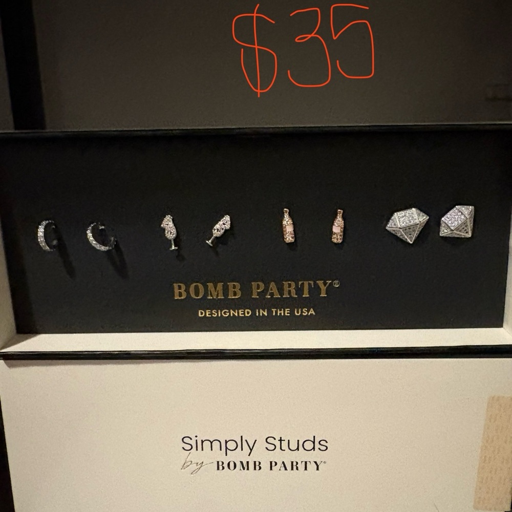 Simply Studs Earrings Set - Black and Silver - Picture 1 of 1